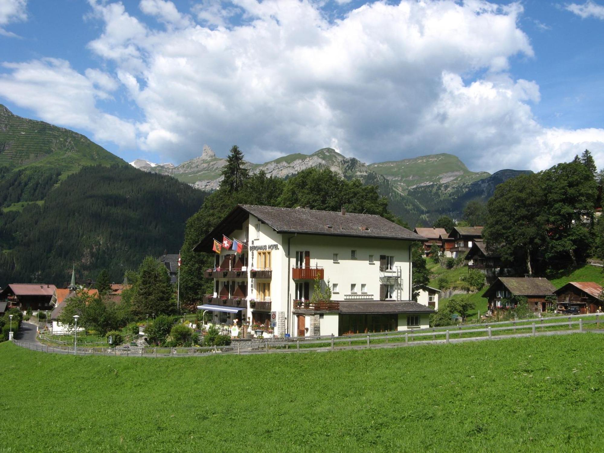 Hotel Berghaus Wengen Ngoại thất bức ảnh