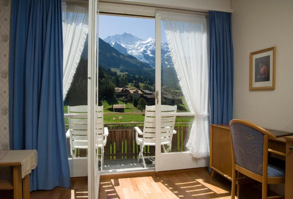 Hotel Berghaus Wengen Phòng bức ảnh
