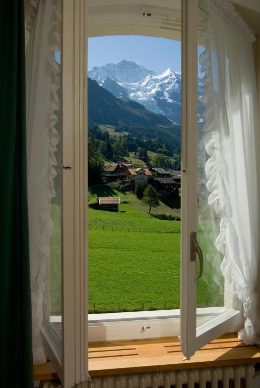 Hotel Berghaus Wengen Ngoại thất bức ảnh