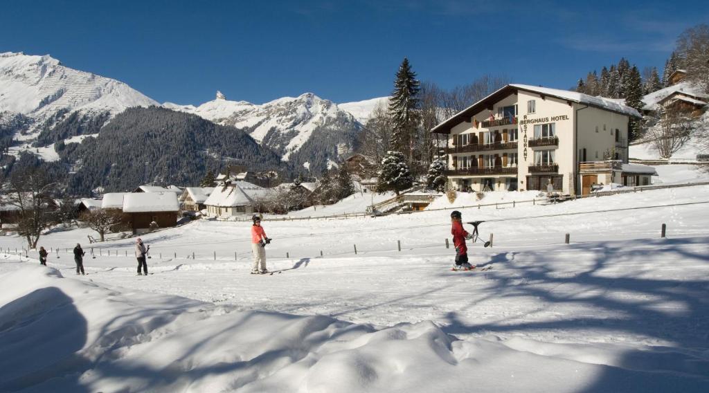 Hotel Berghaus Wengen Ngoại thất bức ảnh